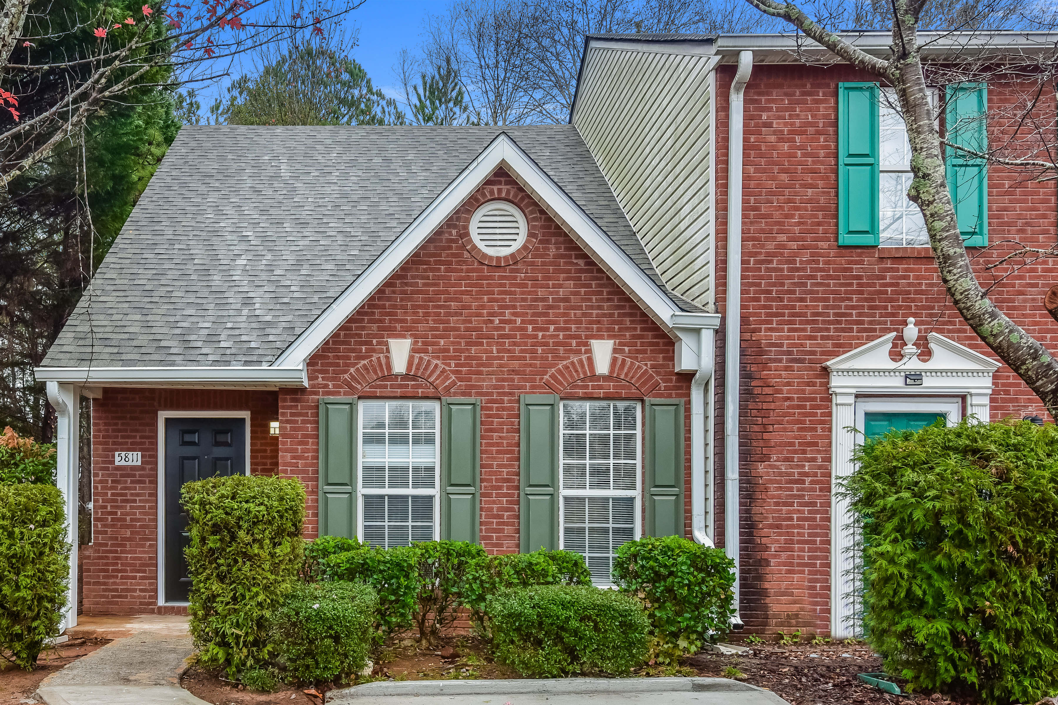 5811 Strathmoor Manor Cir Lithonia, GA 30058